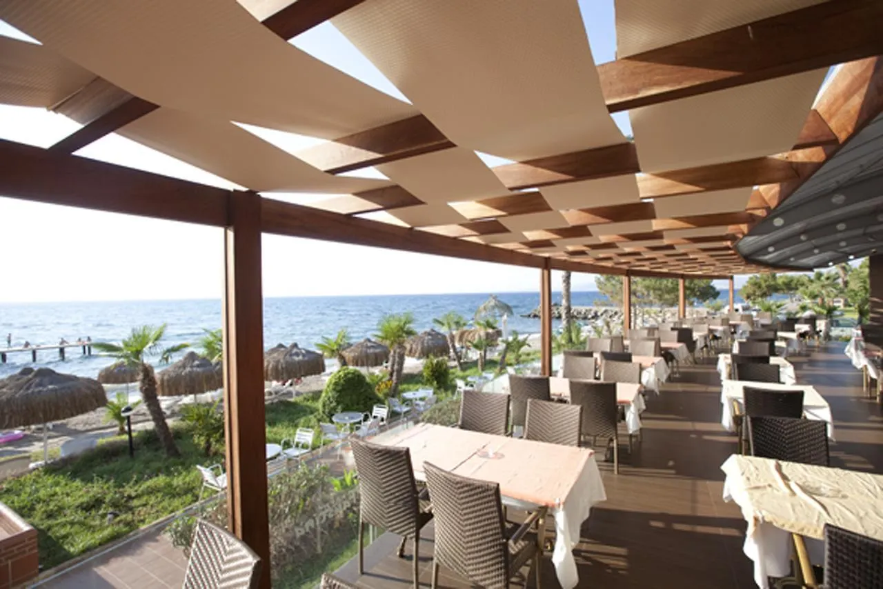 Faustina Hotel & Spa Kusadasi 4*,